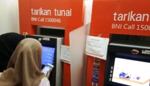 Cara Mengambil Uang di ATM BNI