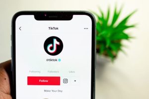 Cara Live Streaming TikTok