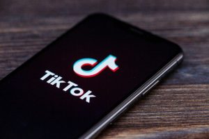 Cara Menghilangkan Tulisan TikTok di Capcut